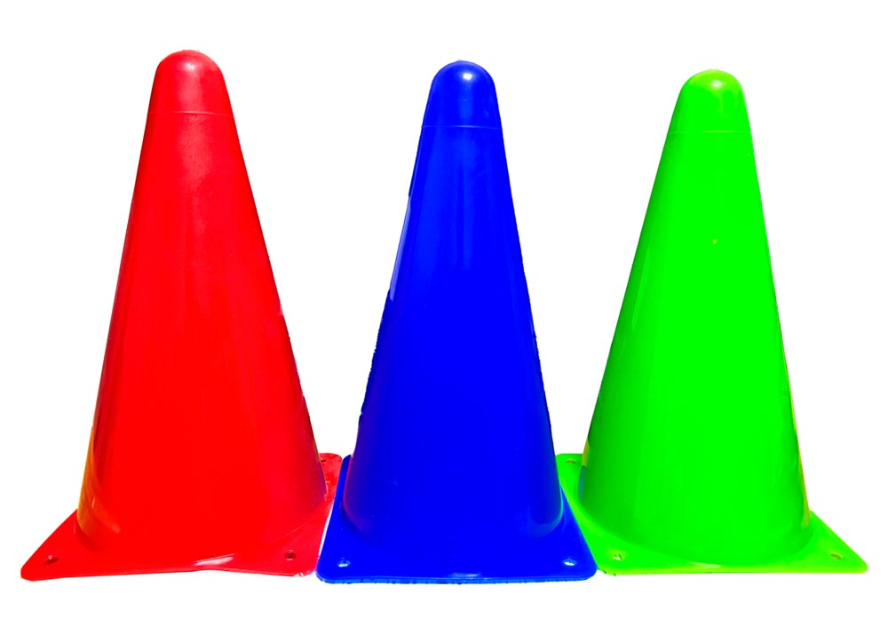 Cono deportivo de plastico, base 14cm y altura 18cm